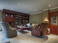 TV Room - 32 square meters of property in Woodhill Golf Estate