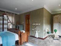 Bed Room 3 - 25 square meters of property in Woodhill Golf Estate