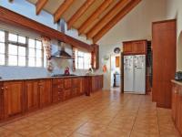Kitchen - 29 square meters of property in Woodhill Golf Estate