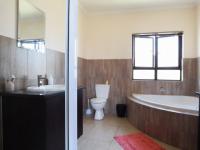 Main Bathroom - 9 square meters of property in The Meadows Estate