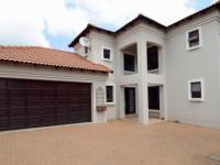 Front View of property in Silver Lakes Golf Estate