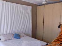 Main Bedroom - 34 square meters of property in Rustenburg