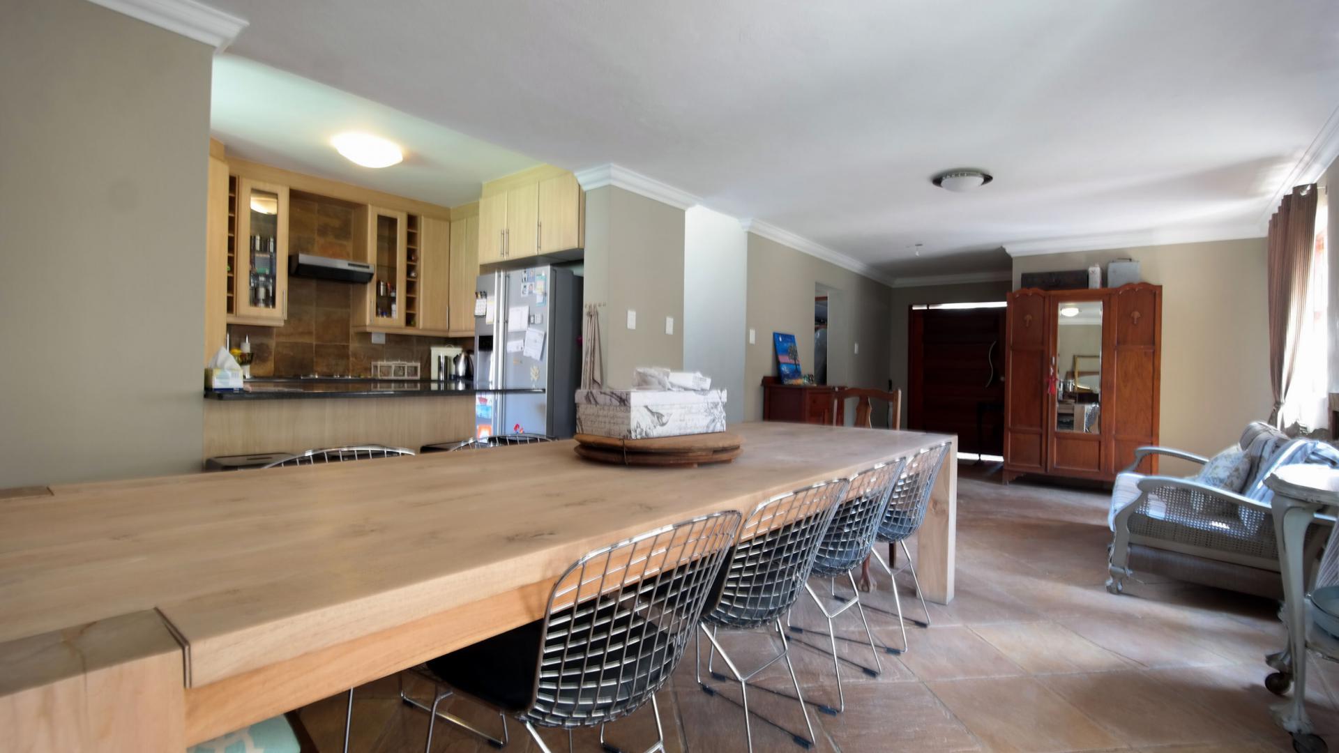 Dining Room - 17 square meters of property in Willow Acres Estate