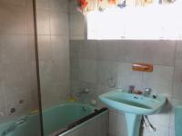 Bathroom 1 - 6 square meters of property in Akasia