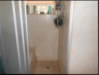 Bathroom 2 - 4 square meters of property in Vereeniging