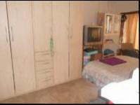 Bed Room 4 - 12 square meters of property in Vereeniging