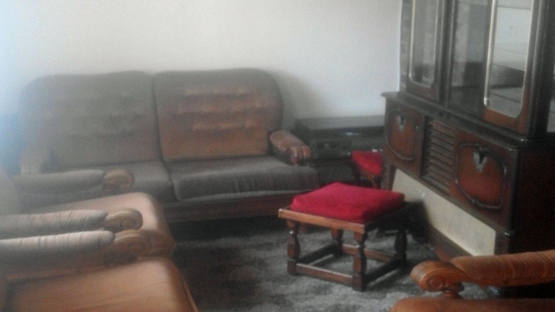 Lounges of property in Koppies