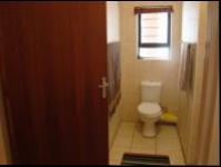 Main Bathroom - 6 square meters of property in Die Bult