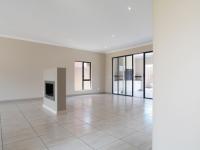 Spaces - 39 square meters of property in Olympus Country Estate