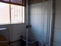 Main Bathroom - 4 square meters of property in Reyno Ridge