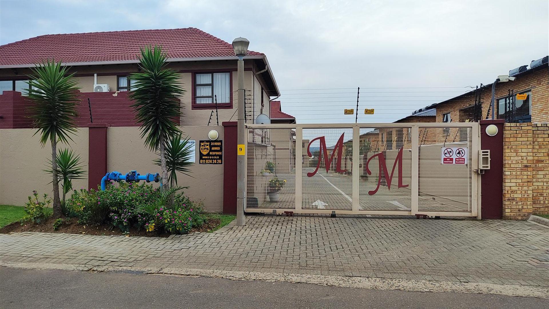 Front View of property in Alberton