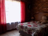 Bed Room 2 - 18 square meters of property in Riamarpark