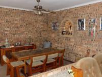 Dining Room - 22 square meters of property in Riamarpark