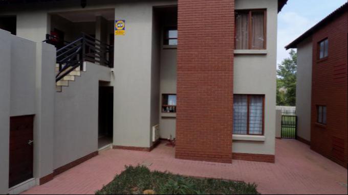 2 Bedroom Simplex for Sale For Sale in Pretorius Park - Private Sale - MR149874