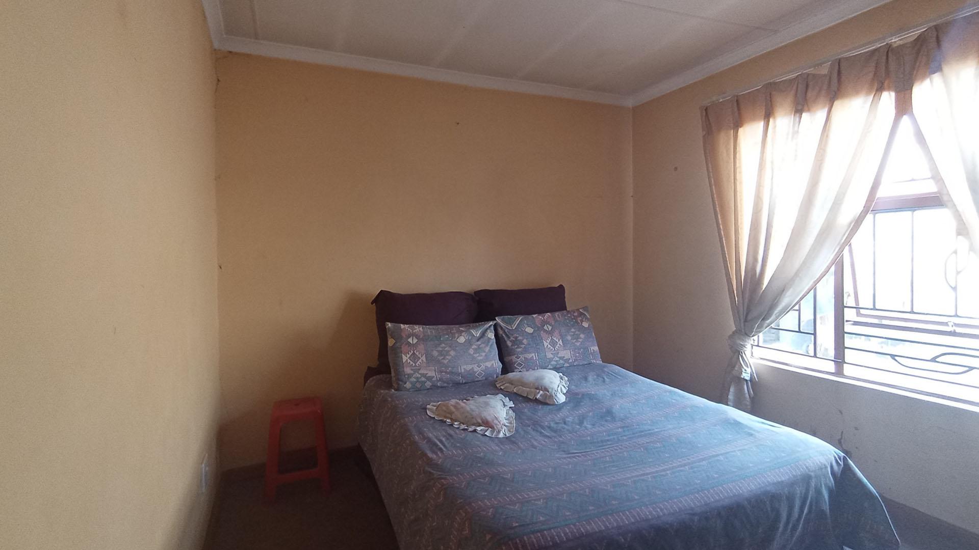 Bed Room 3 - 13 square meters of property in Clayville