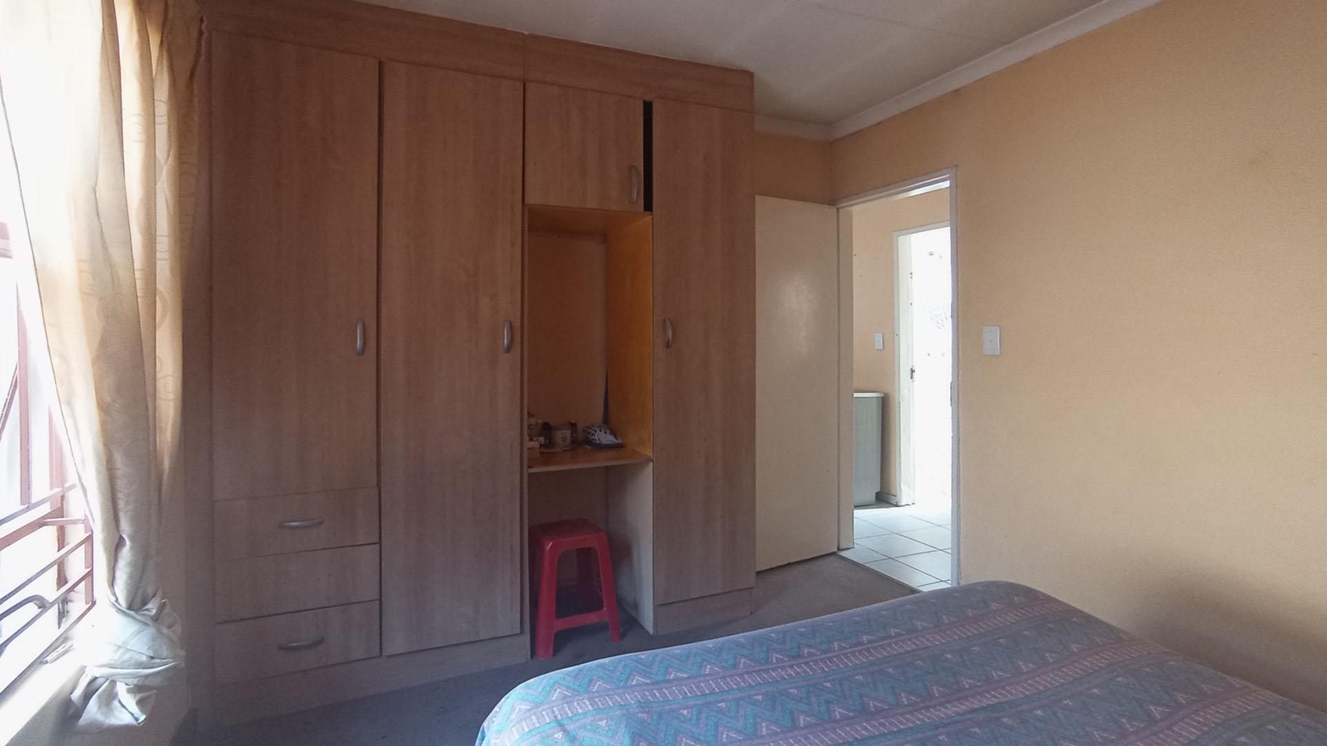 Bed Room 3 - 13 square meters of property in Clayville