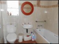 Bathroom 1 - 6 square meters of property in Randfontein
