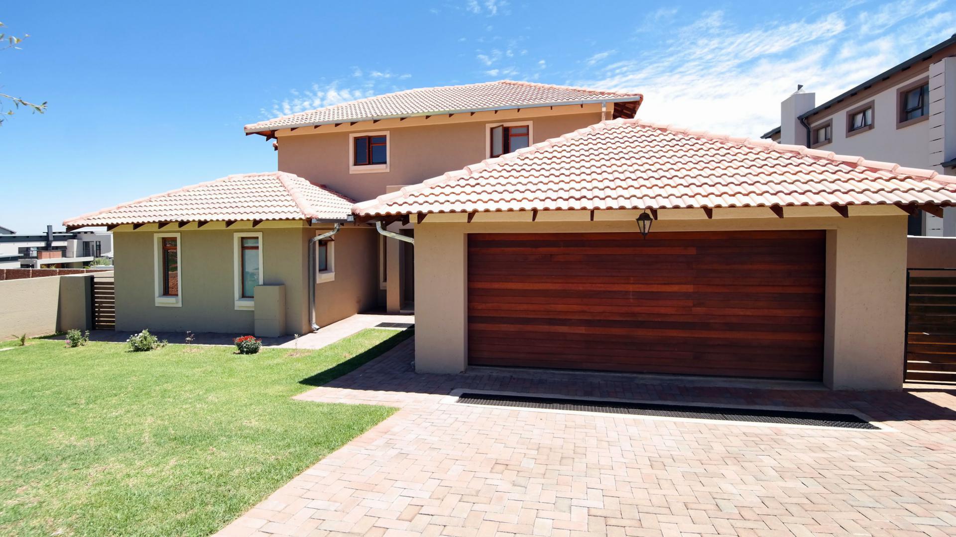 Front View of property in Heron Hill Estate