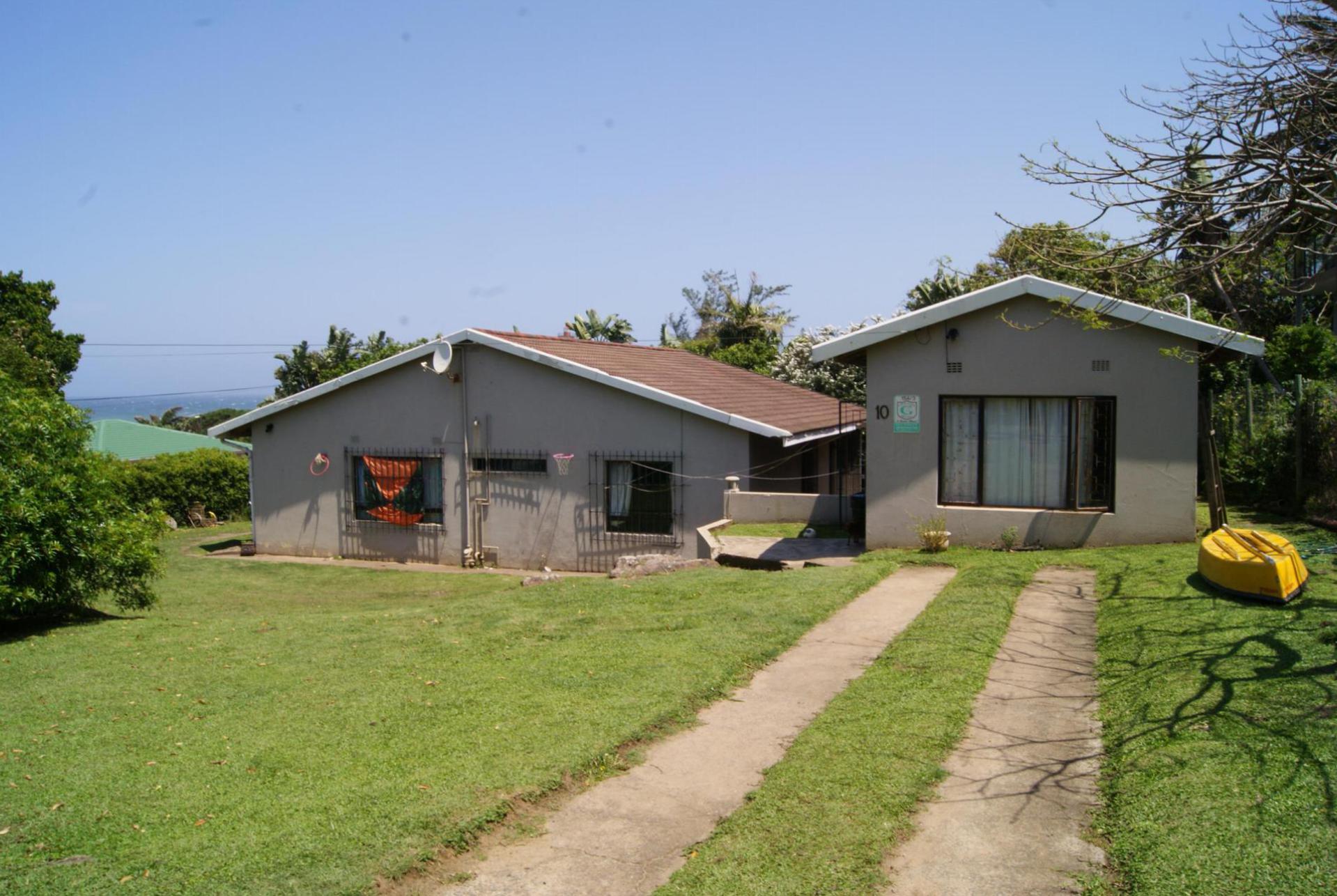 Front View of property in Port Edward