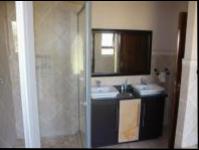 Bathroom 1 of property in Kempton Park