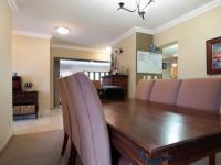 Dining Room of property in The Wilds Estate