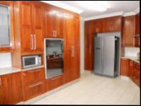 Kitchen - 18 square meters of property in Golfsig