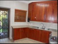 Kitchen - 18 square meters of property in Golfsig