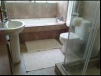 Bathroom 1 - 6 square meters of property in Henley-on-Klip