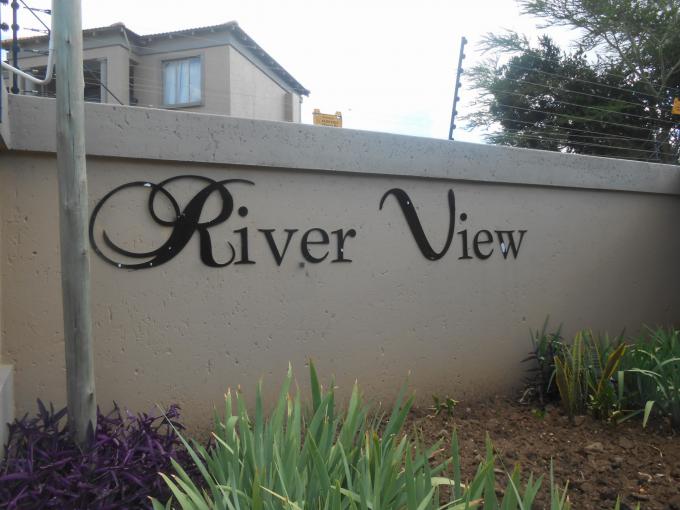 2 Bedroom Apartment to Rent in Weltevreden Park - Property to rent - MR150215