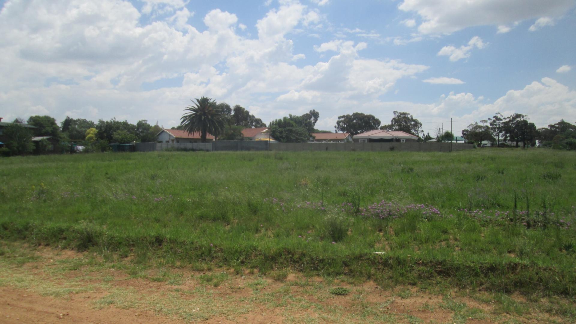 Front View of property in Deneysville