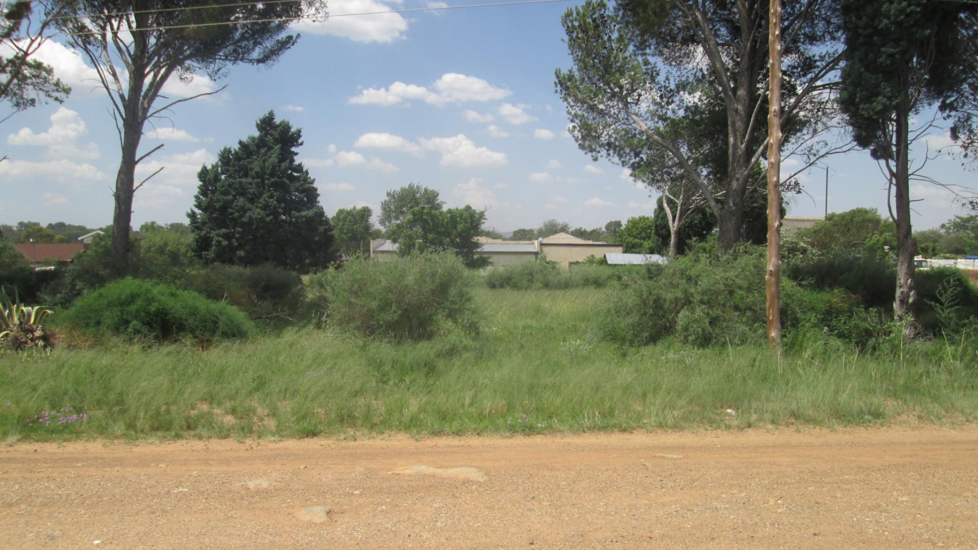 Front View of property in Deneysville