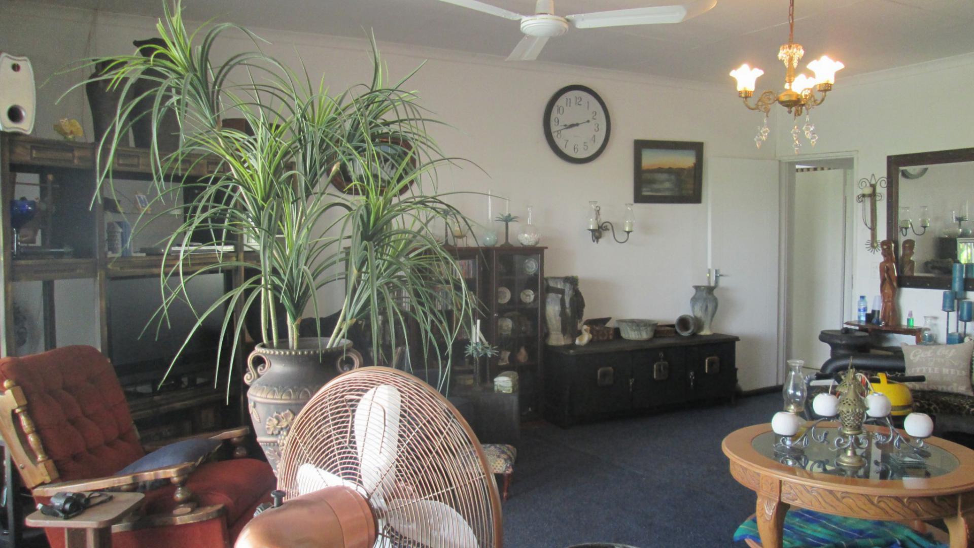 Lounges of property in Oranjeville