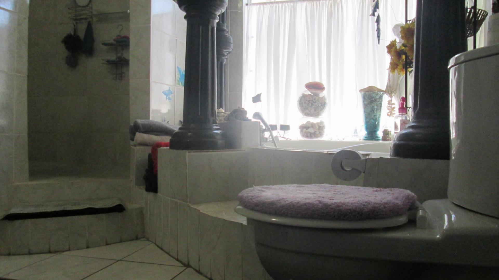 Main Bathroom of property in Oranjeville