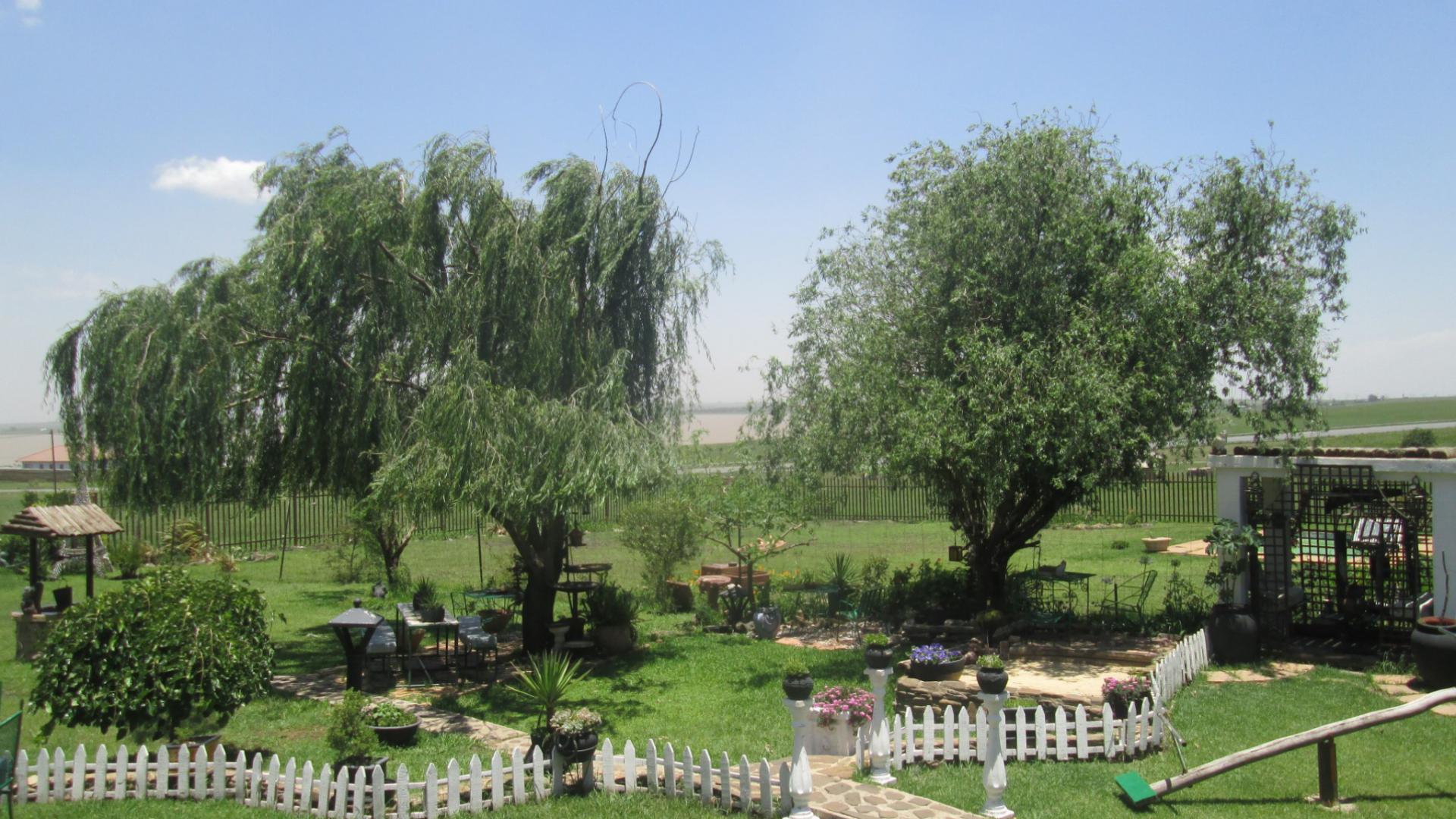 Garden of property in Oranjeville