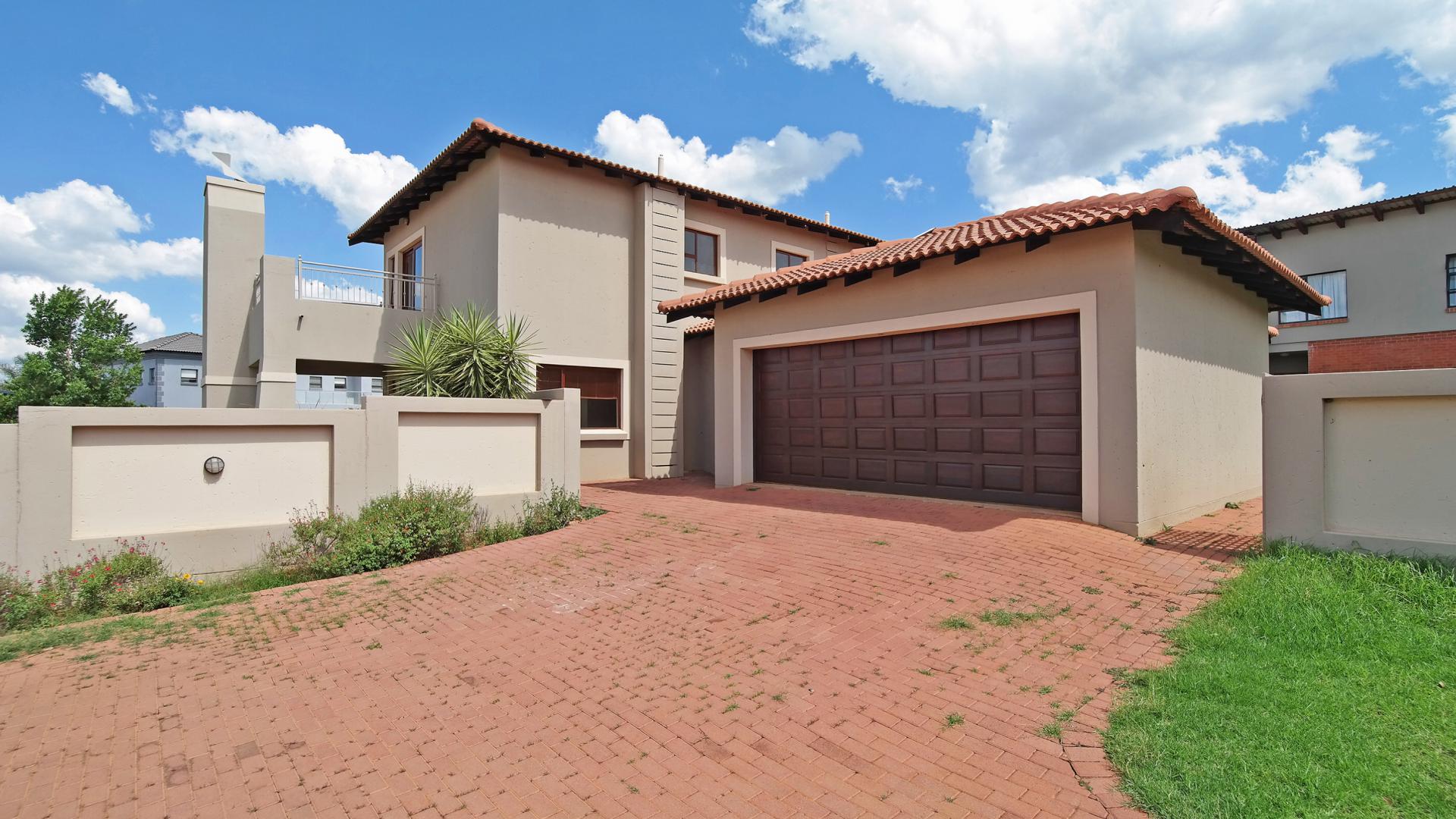 Front View of property in The Meadows Estate