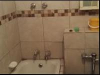 Bathroom 1 - 5 square meters of property in Trevenna