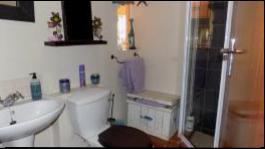 Bathroom 1 - 4 square meters of property in Protea Park (North West)