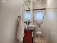Guest Toilet - 4 square meters of property in Newmark Estate