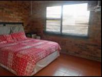 Bed Room 1 - 15 square meters of property in Vaalmarina