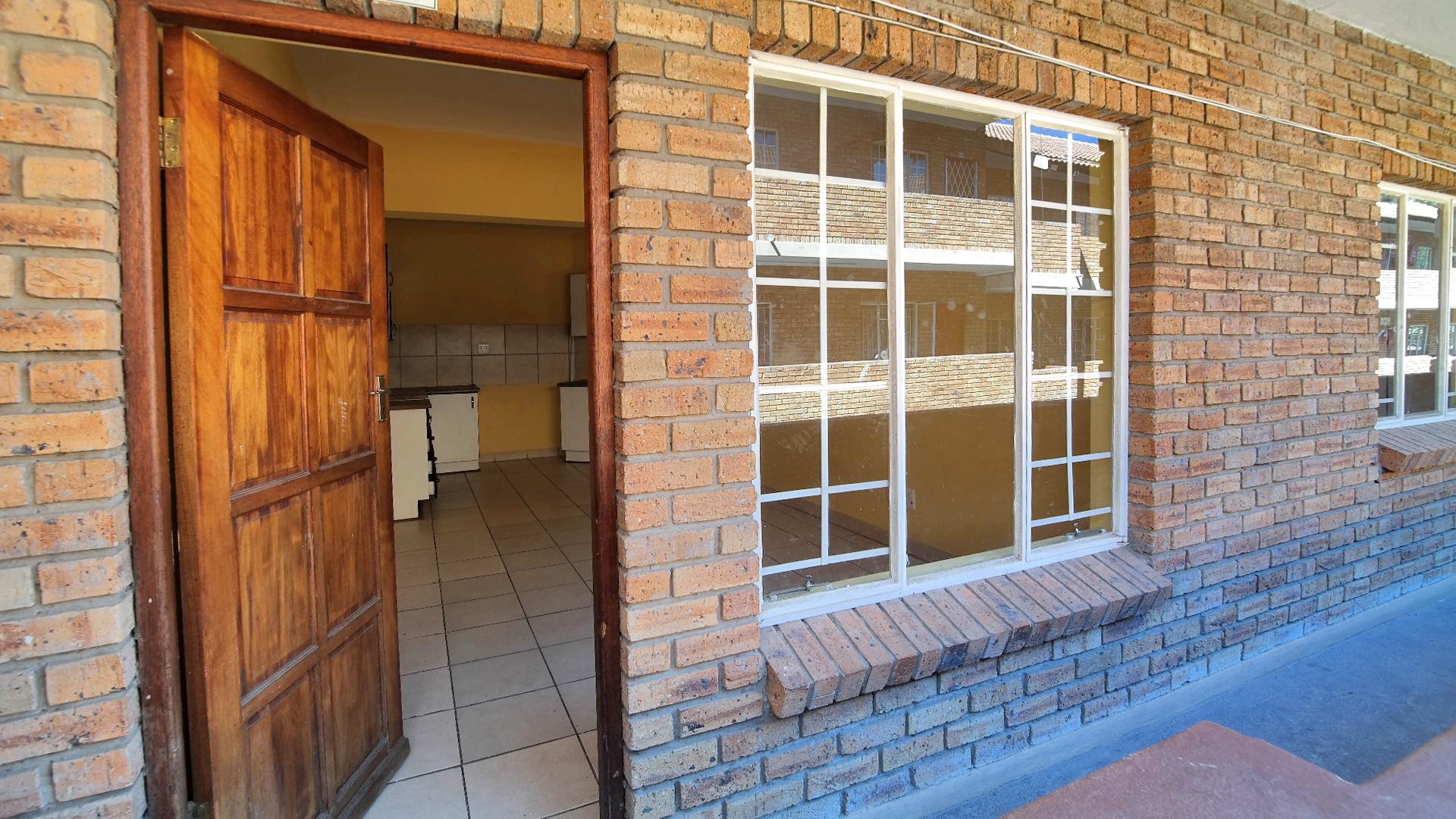 Front View of property in Rustenburg