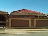 Front View of property in Vosloorus