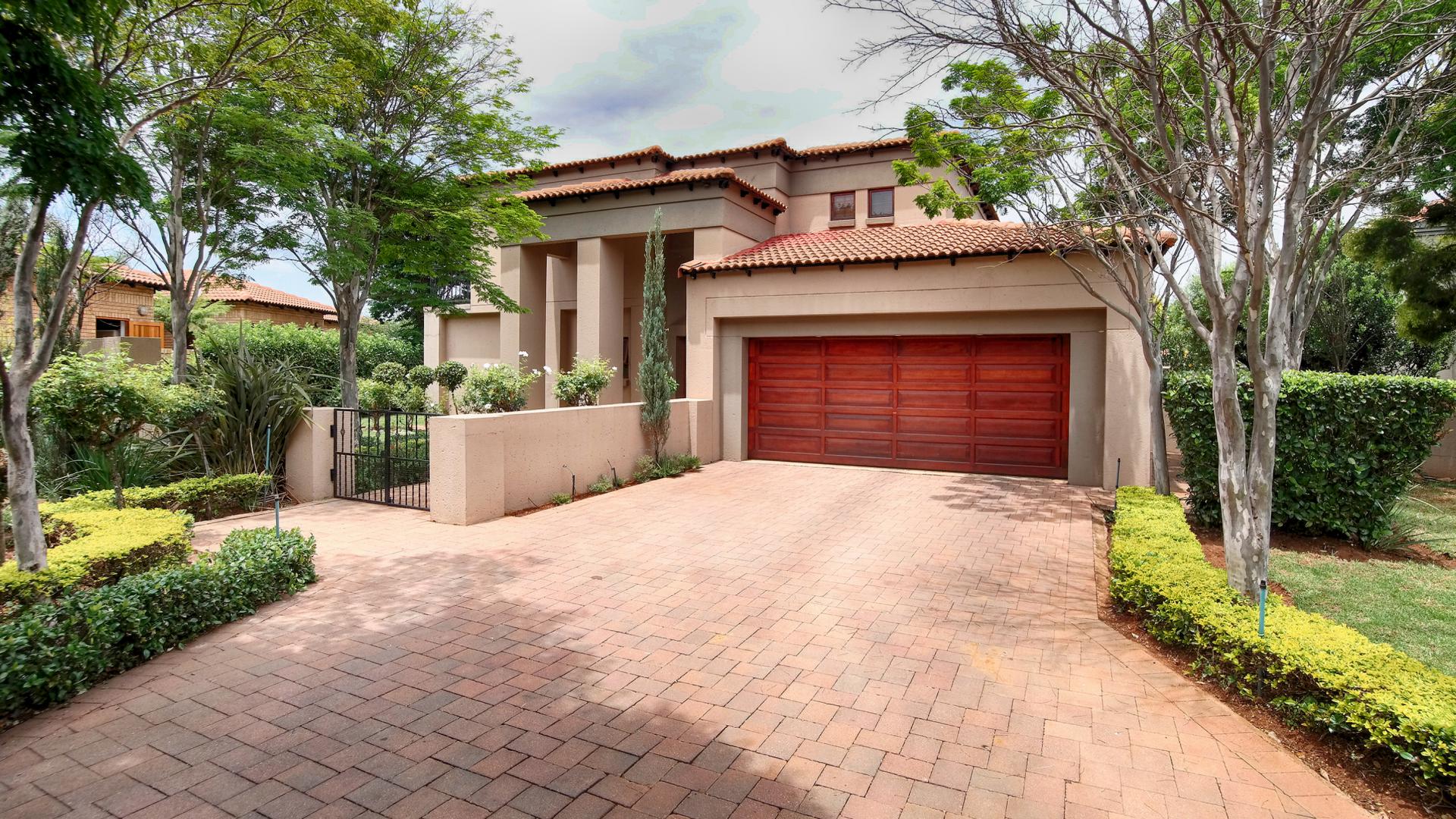 Front View of property in Woodhill Golf Estate