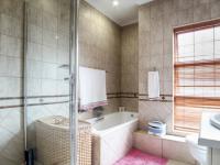 Bathroom 2 - 7 square meters of property in Woodhill Golf Estate