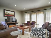 Lounges - 35 square meters of property in Woodhill Golf Estate