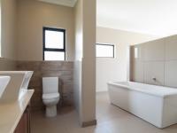 Main Bathroom - 17 square meters of property in Heron Hill Estate
