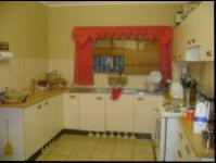 Kitchen - 16 square meters of property in Bluff