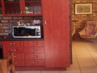 Kitchen - 23 square meters of property in Hartebeesfontein