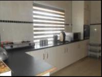 Kitchen - 18 square meters of property in Crosby