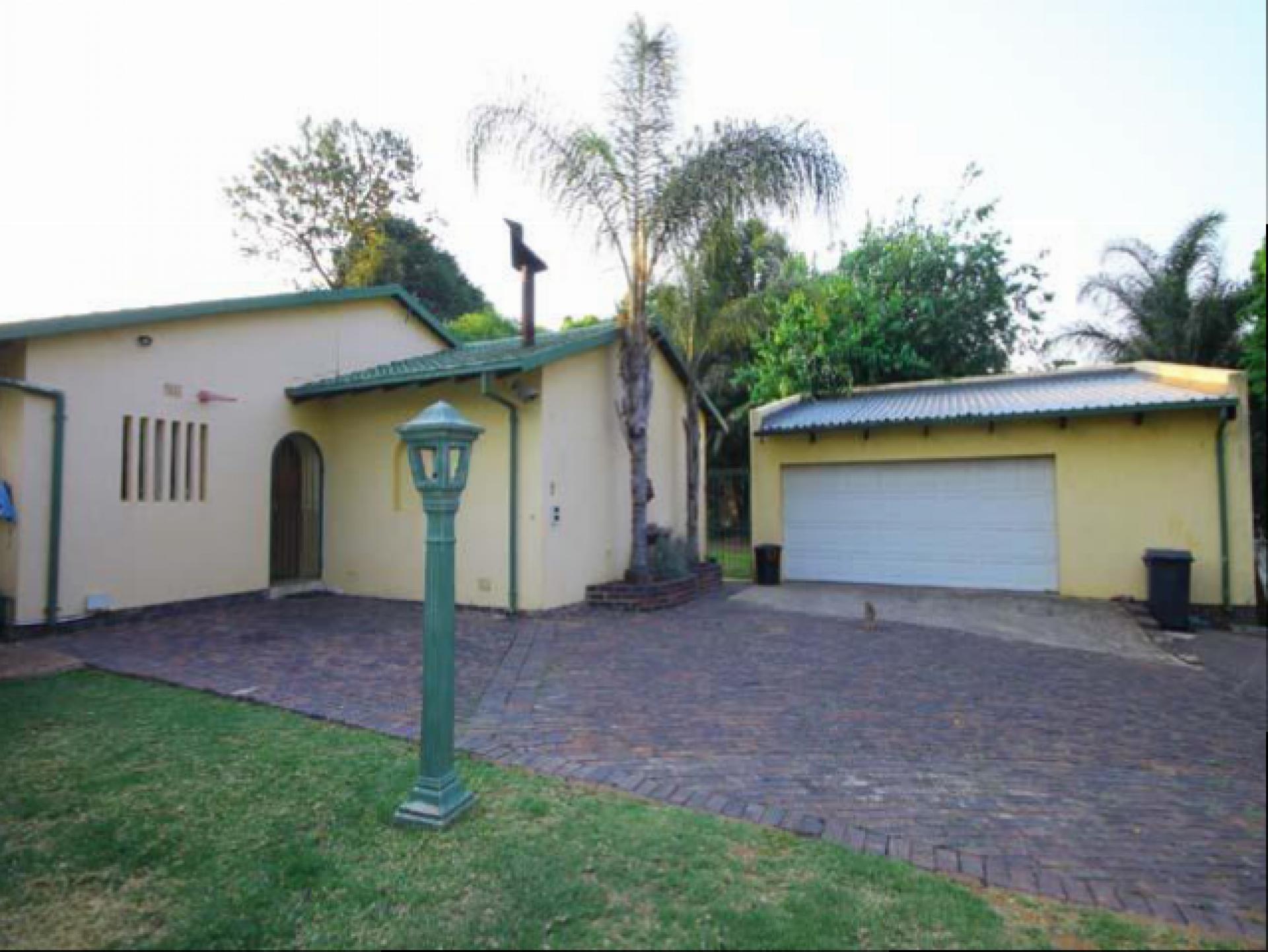 Front View of property in Randburg