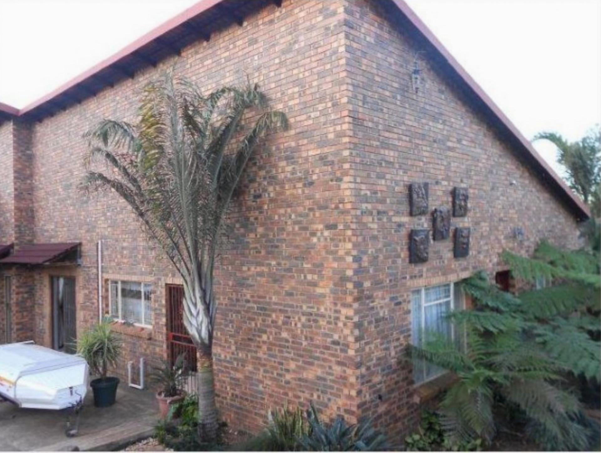 Front View of property in Sabie